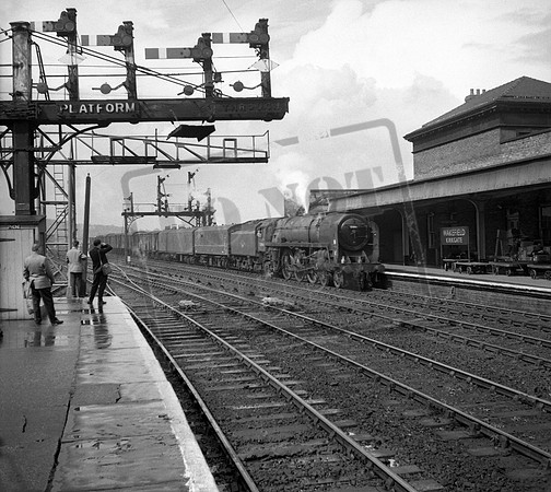 70044 1966-07-29 Wakefield Kirkgate