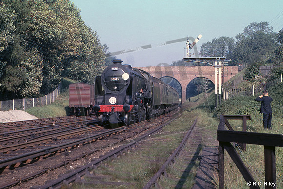 30925 1962-10-07 Merstham