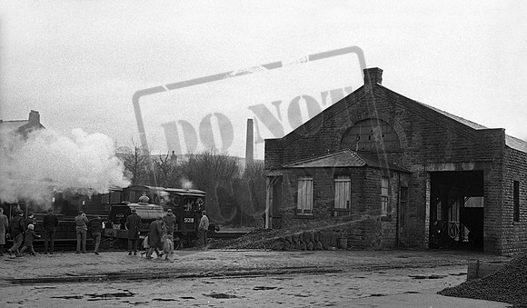 51218 1967-02-19 Whitworth station