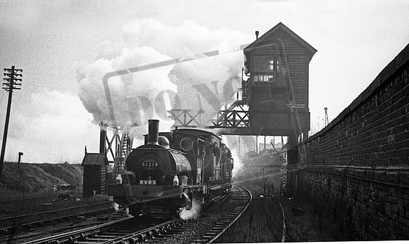 51218 1967-02-19 Wardleworth signal box