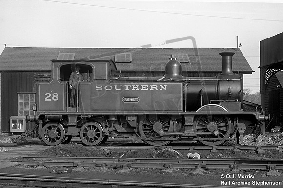 W28 1929 Newport