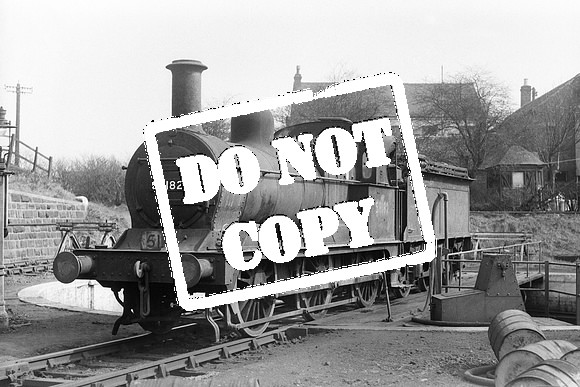 58182 1963-04-06 Coalville shed