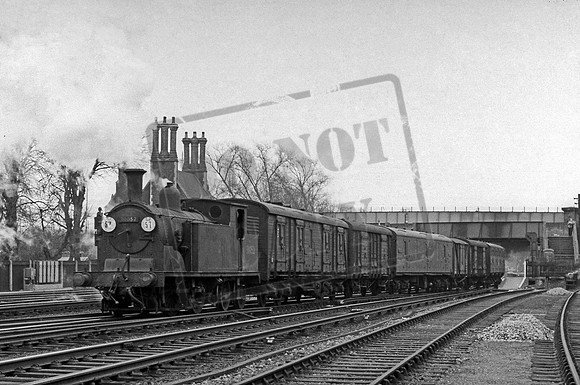 30052 1962-03-25 Barnes