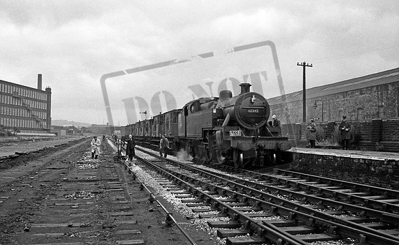 42343 1965-08-07 Royton