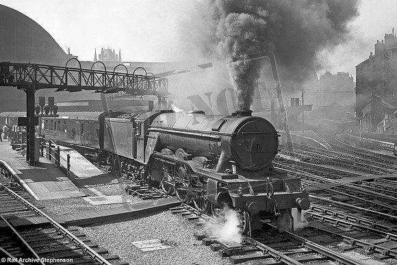 111 1947 Kings Cross