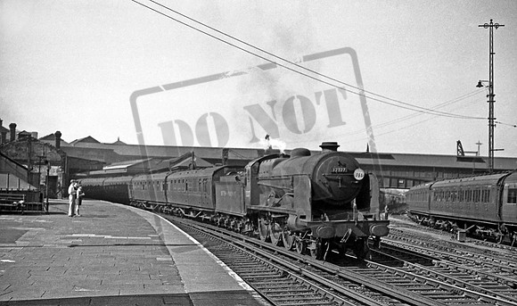 32327 1949-08-15 Clapham Junction