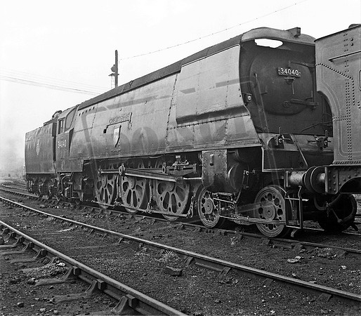 34040 1957c Weymouth shed