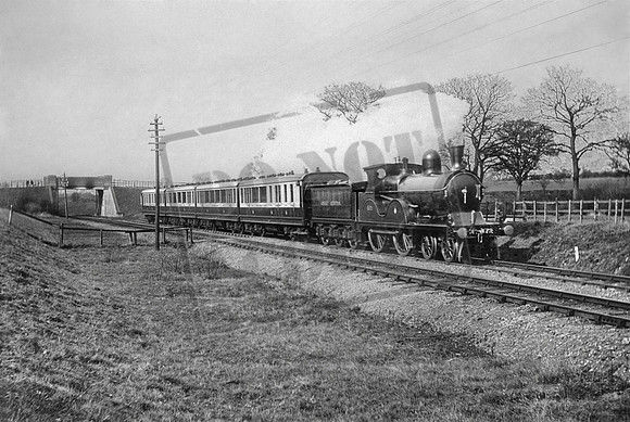 GCR 872 1900s near Northwood