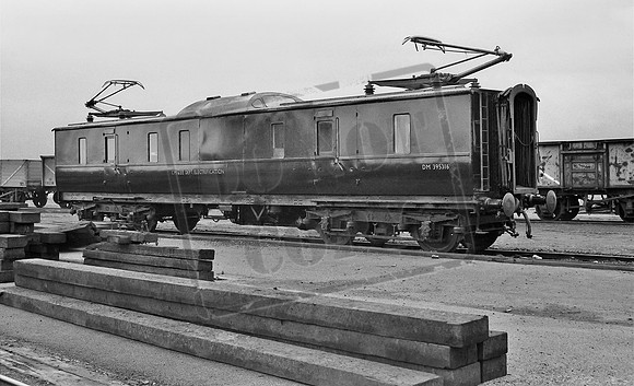 DM395316 AC Pantograph Coach 1958-10 East Didsbury Sidings