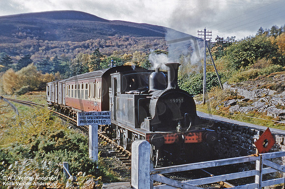 55053 1956-10 Cambusavie Platform