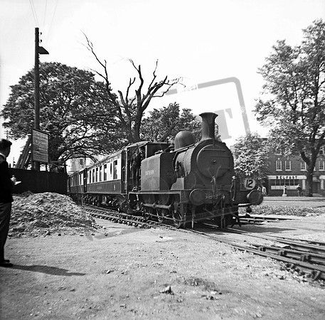 2689 1947-05-17 Southampton Docks