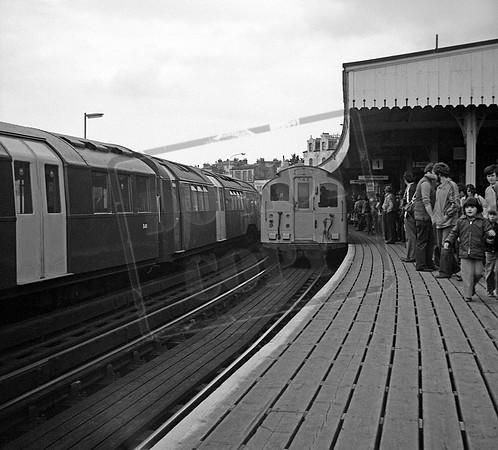 EMU 042 1972c Ryde Esplanade