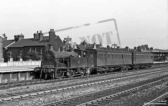 31666 1954-10-09 Tonbridge