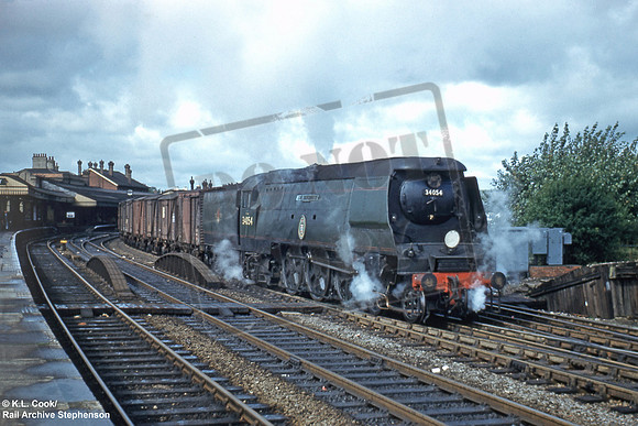 34054 1960-08-28 Salisbury
