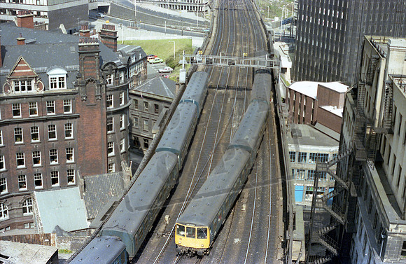 DMU Class 101 Metro Cam & BCW roof details Newcastle @1978