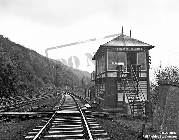 Signalbox 1965-04-24 Ynisygeinon Junction