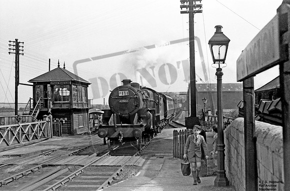 42902 1950s Sutton in Ashfield