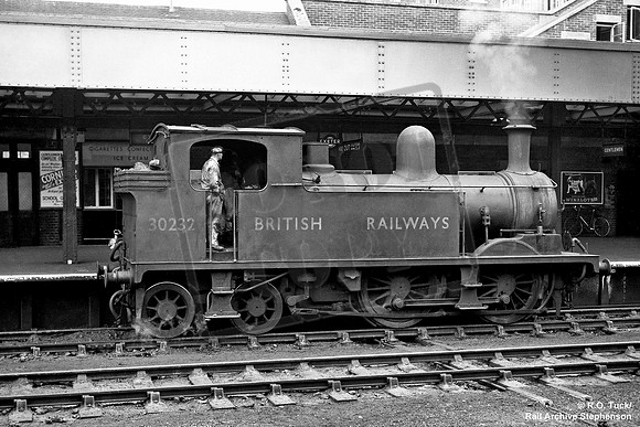 30232 1952-08-14 Exeter Central