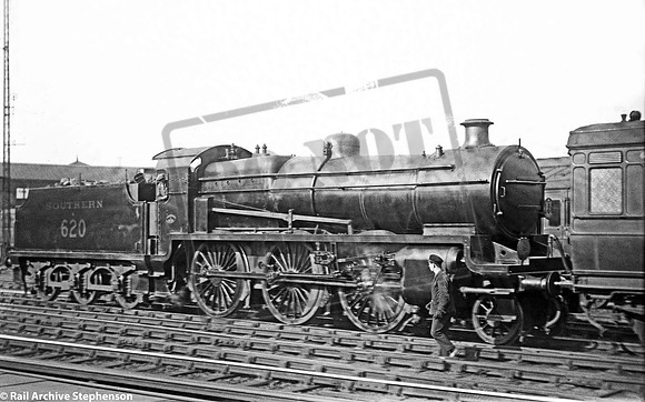 SR A620 1930s Clapham Junction