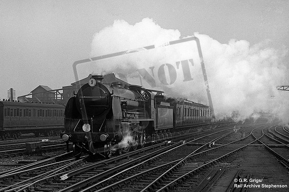 E777 1931-04 Clapham Junction