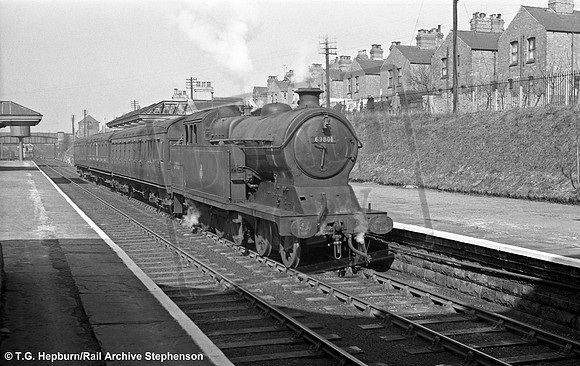 69801 1955-12-03 Sutton in Ashfield Town