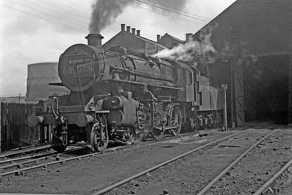 43132 1960s Kipps shed