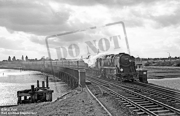 35008 1962-08-24 Redbridge