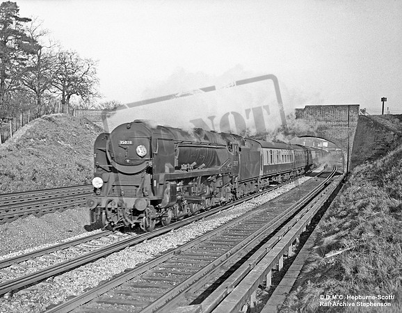 35028 1967-02-05 Weybridge