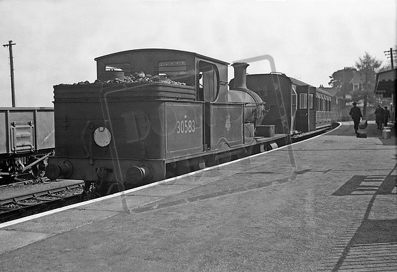30583 1950s Lyme Regis