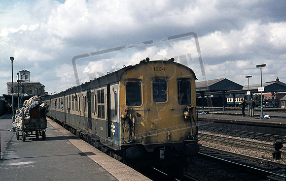 DEMU 1034 Reading 1976