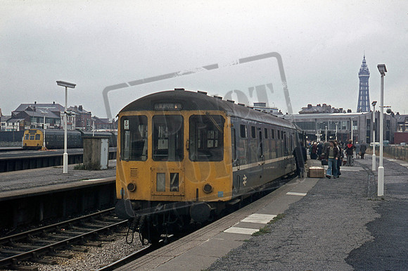 DMU M50470 1976-09-25 Blackpool