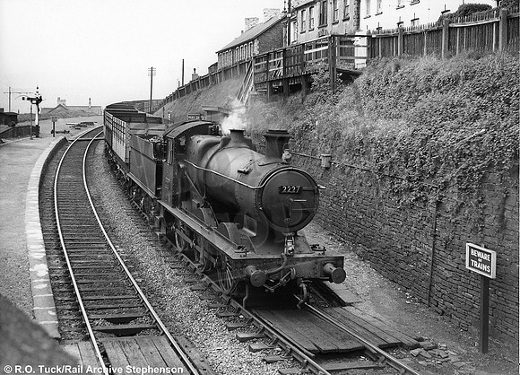 2227 1957-08-14 Bedwas