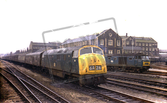 818 1971-11-06 Swindon
