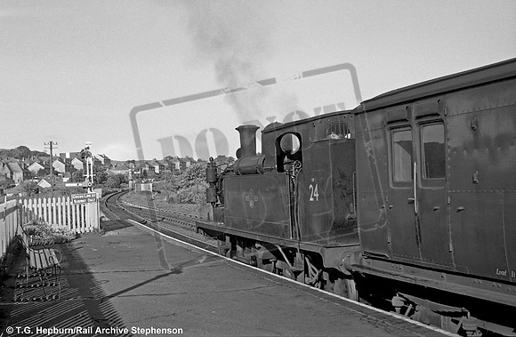 W24 1966 Shanklin
