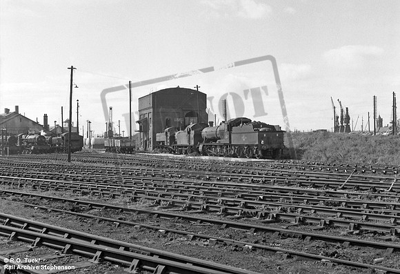 3813 1962-09-09 Cardiff East Dock shed