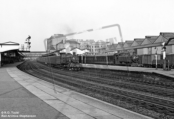 5934 1961-03-04 Newport