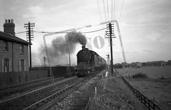 69887 1954-09-14 Tile Shed East Bolden near Sunderland