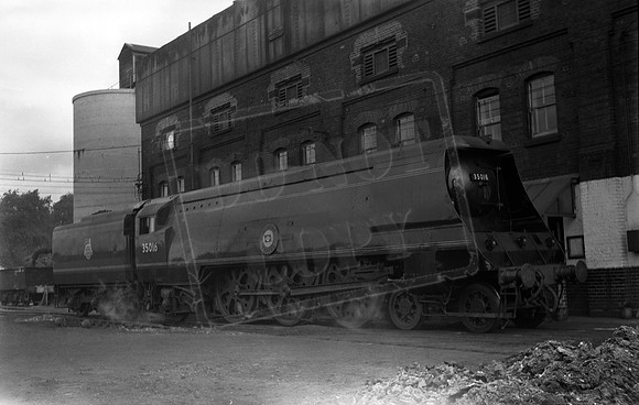 35016 1950s Eastleigh
