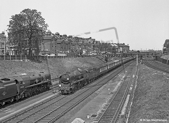 35015 1963-06-01 Clapham Junction