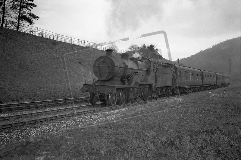 Rail-Online | Fowler 2P 4-4-0 | 40692 1949c Dore