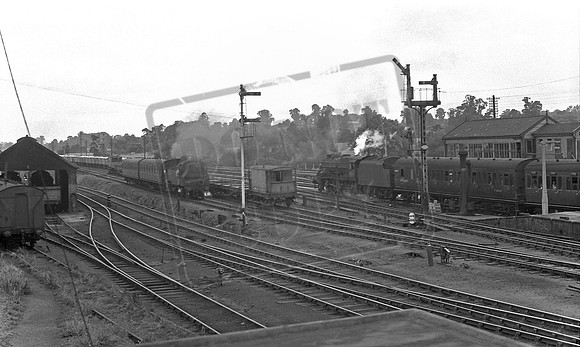 44746 84002 1961-08-07 Leighton Buzzard