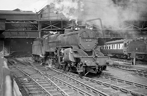 42935 1955c Manchester London Road