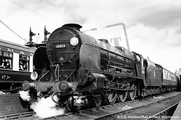 30858 1950s Bournemouth West