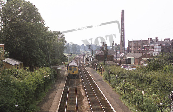 DMU E56434 1977-06-24 Mistley