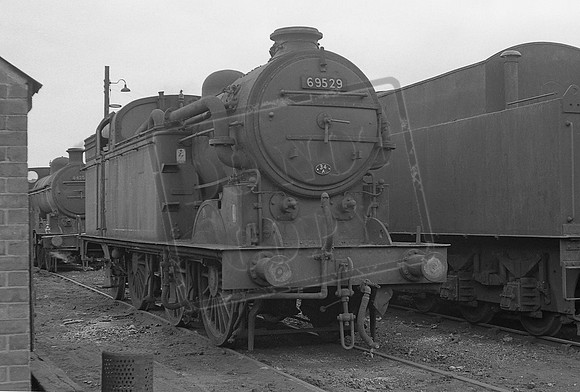 69529 1962-02-18 New England