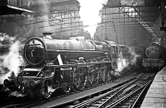 5705 1930s Birmingham New Street