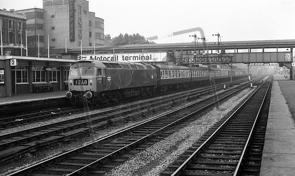 1575 1969-10-11 Kensington Olympia
