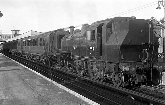 41294 1960s Horsham