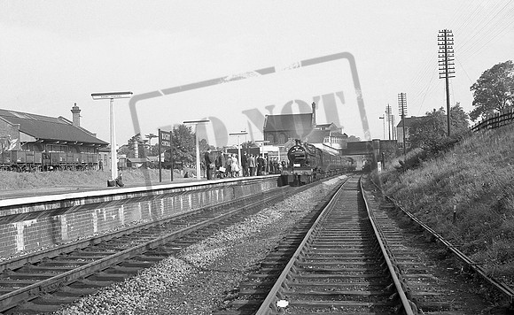 1000 1960-09-11 Rugby Central