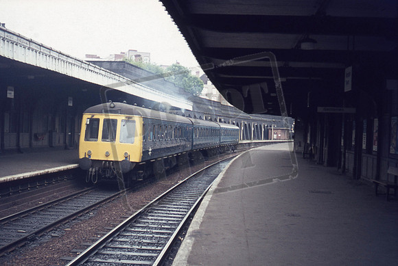DMU M50096 1975 Kentish Town